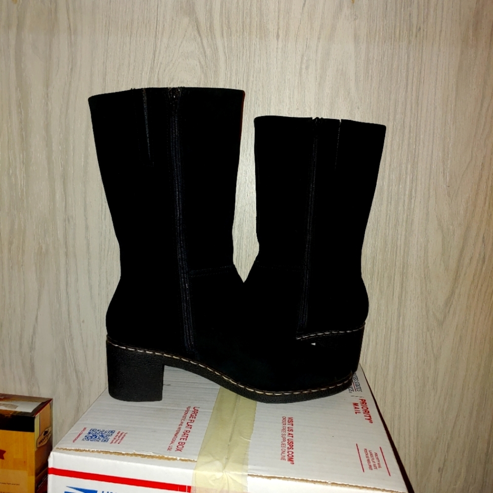 Dockers womens suede mid-calf boots